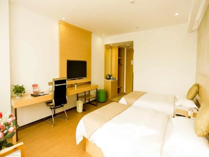 Bed in GreenTree Inn Xuzhou Economic Development Zone Da Miaozhen Business Hotel