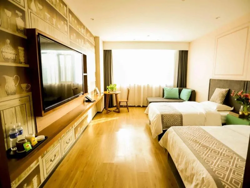 Bed in GreenTree Inn Xuzhou Economic Development Zone Da Miaozhen Business Hotel