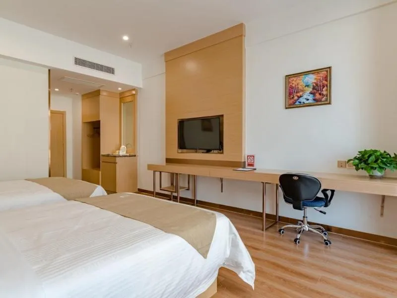 Bed in GreenTree Inn Taian High-speed Railway Station Lingshan Avenue Business Hotel