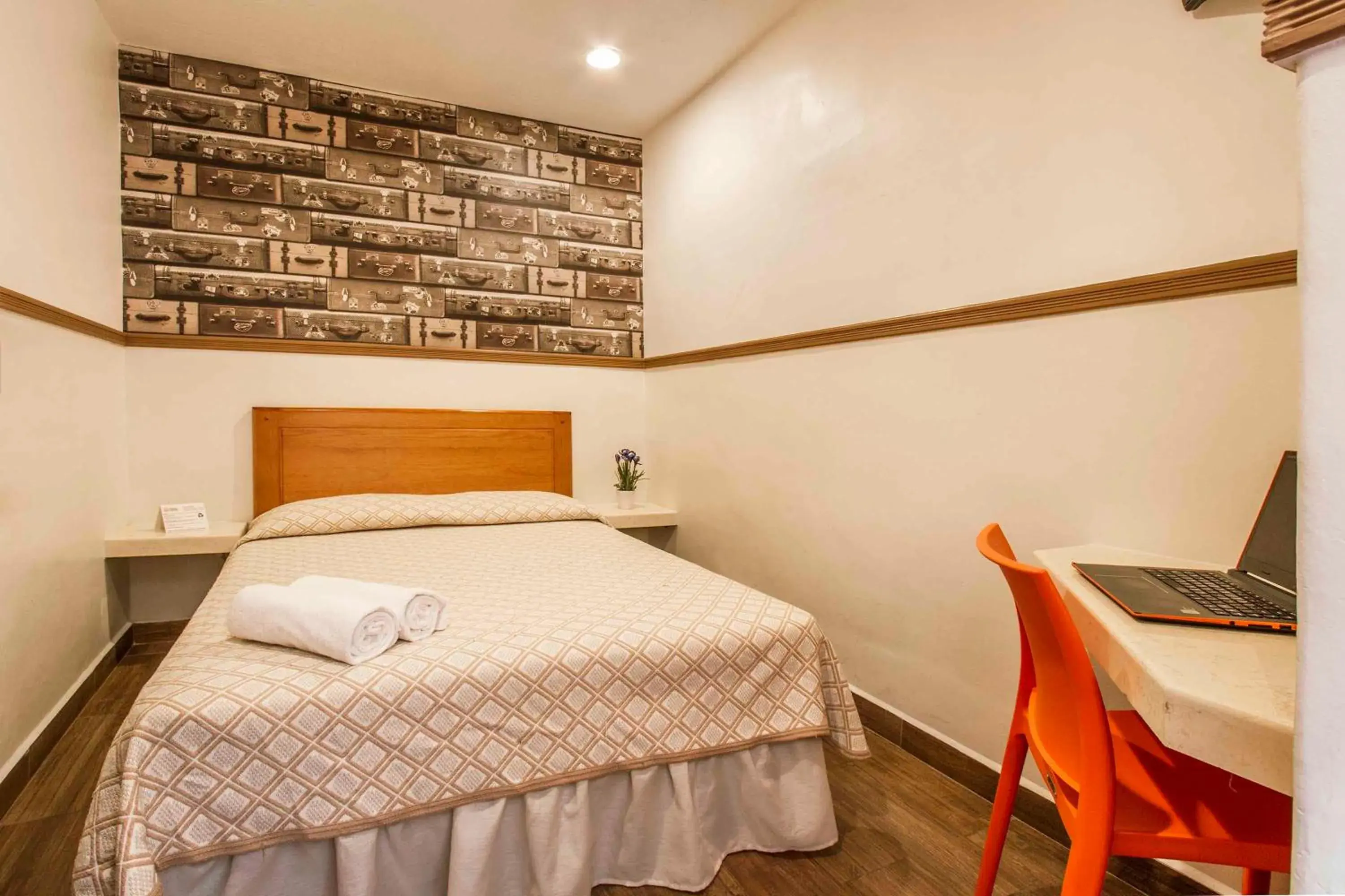 Bed in Hotel Templo Mayor Bed in Hotel Templo Mayor