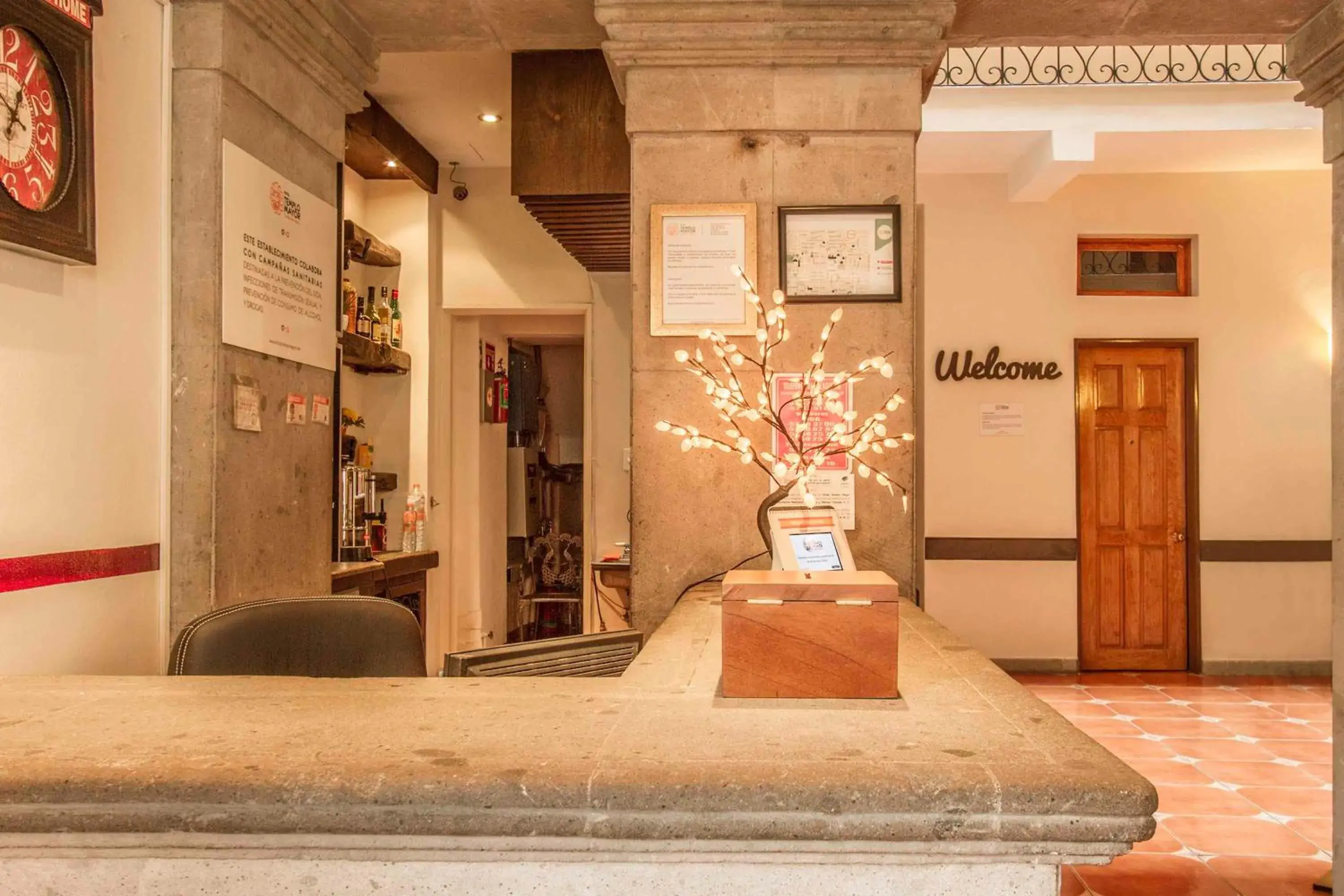 Lobby or reception, Bed in Hotel Templo Mayor Lobby or reception, Bed in Hotel Templo Mayor