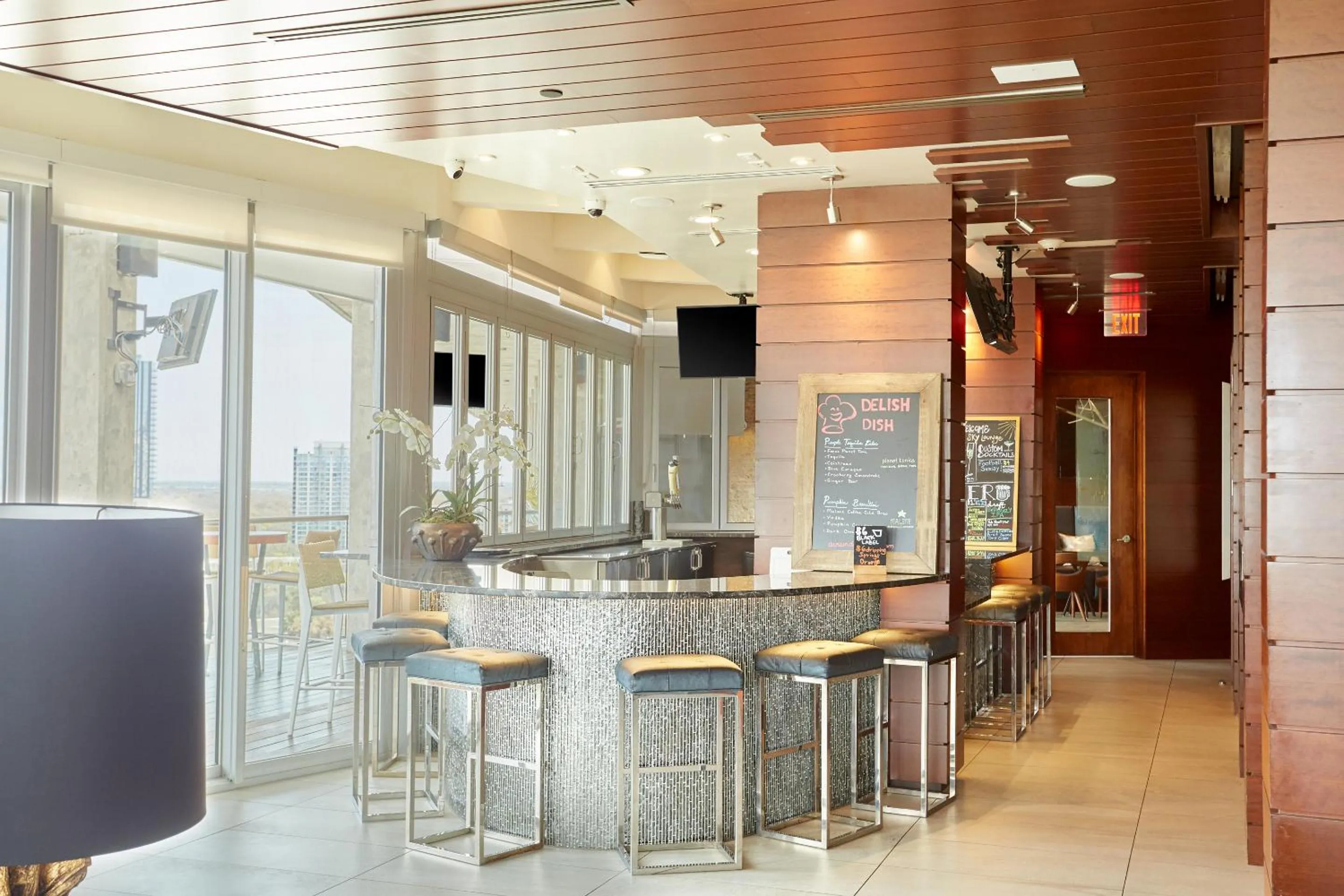 Lounge or bar in Sonder at The Catherine