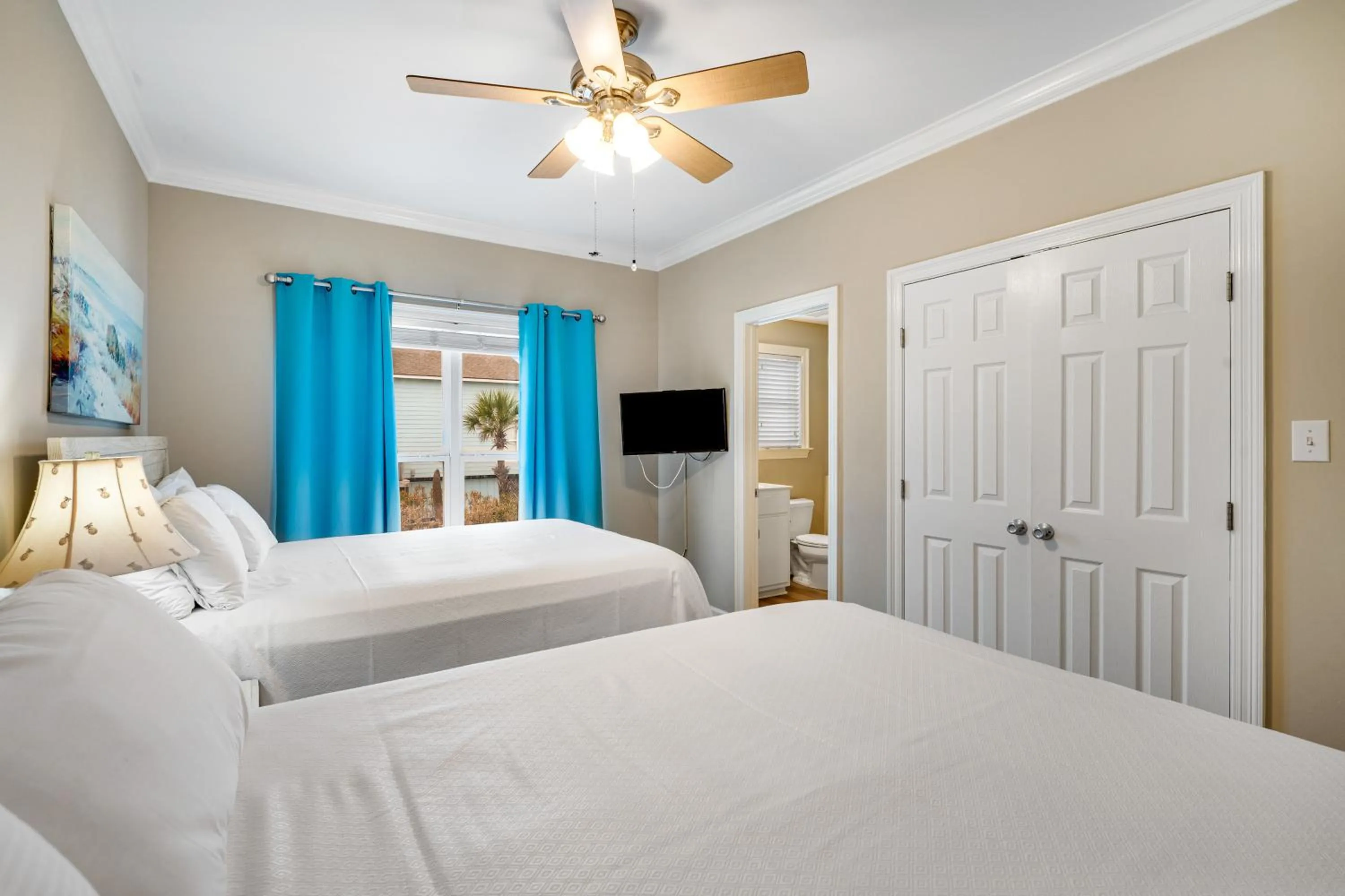 Bed in Wave Dancer by Meyer Vacation Rentals