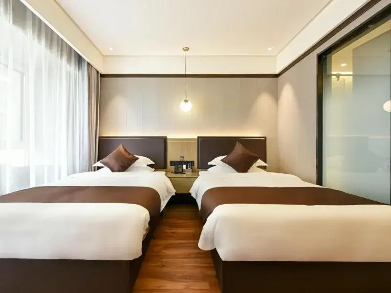 Bed in GYA Langfang Art Avenue International Airport Hotel Bed in GYA Langfang Art Avenue International Airport Hotel
