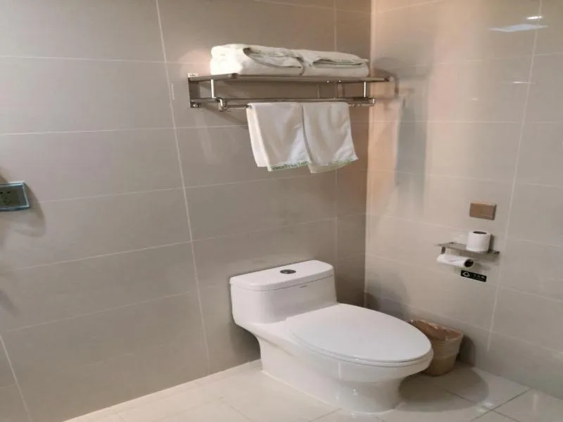 GreenTree Inn Shanghai Jinshan District Wanda Plaza Longhao Road Express Hotel