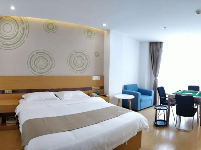 Bed in GreenTree Inn Shanghai Jinshan District Wanda Plaza Longhao Road Express Hotel