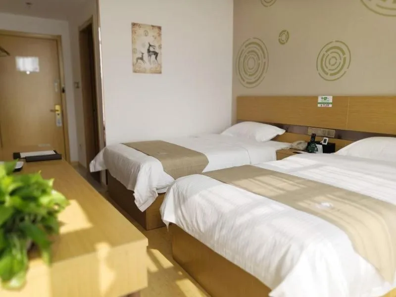 Bed in GreenTree Inn Shanghai Jinshan District Wanda Plaza Longhao Road Express Hotel