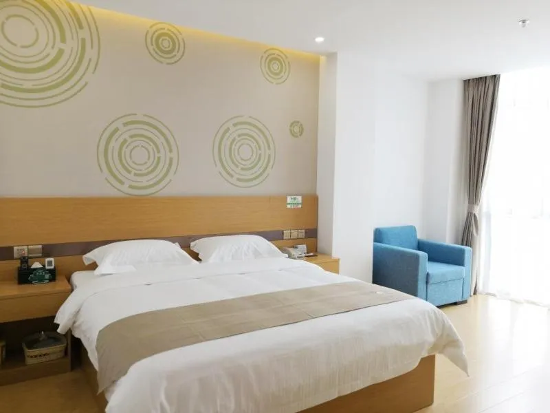 Bed in GreenTree Inn Shanghai Jinshan District Wanda Plaza Longhao Road Express Hotel