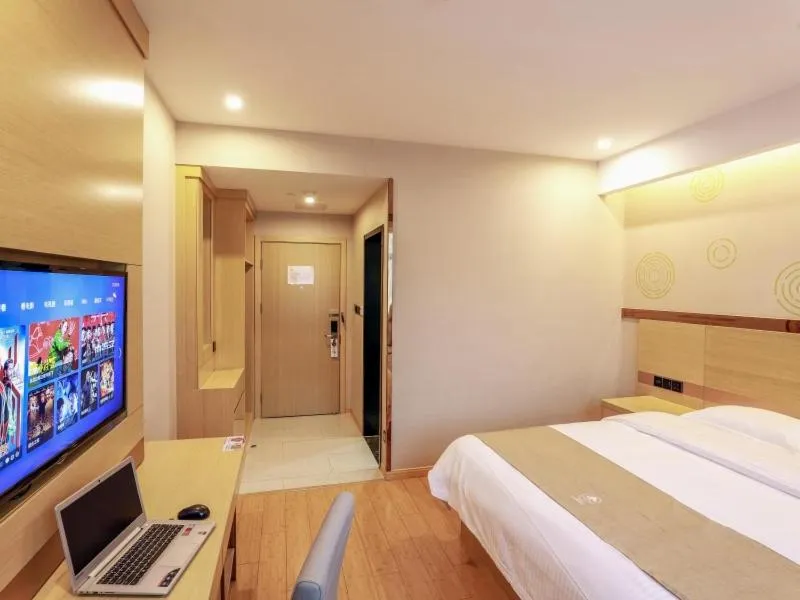 Bed in GreenTree Inn Wuxi Yixing High-speed Railway Station Dingshu Town Tongshu Road Express Hotel