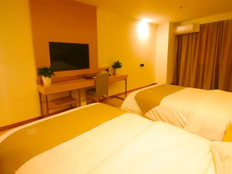Bed in GreenTree Inn Texas Linyi County Jibei Bus Terminal Express Hotel