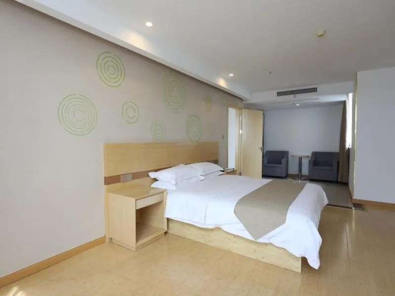 Bed in GreenTree Inn Suzhou Caohu Industrial Park Express Hotel