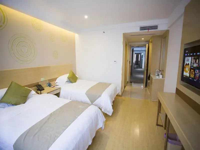 Bed in GreenTree Inn Suzhou Caohu Industrial Park Express Hotel Bed in GreenTree Inn Suzhou Caohu Industrial Park Express Hotel