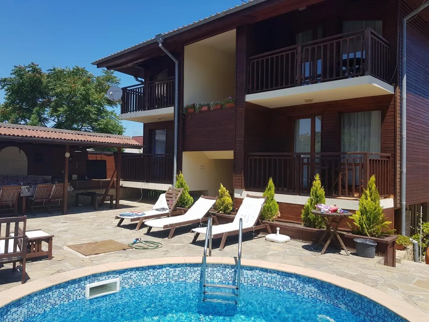 Villa Raya