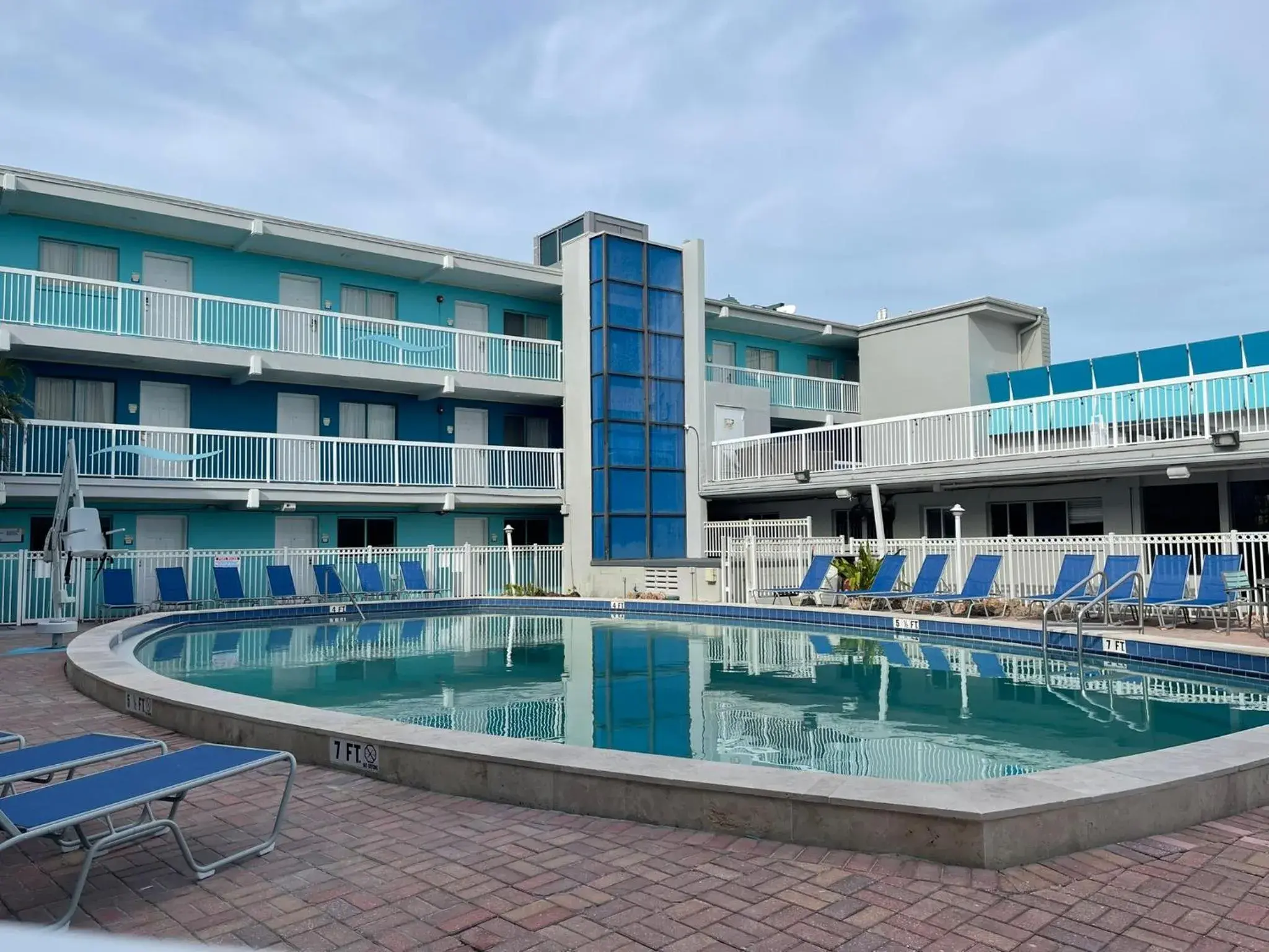 Swimming pool in Bilmar Beach Resort Swimming pool in Bilmar Beach Resort