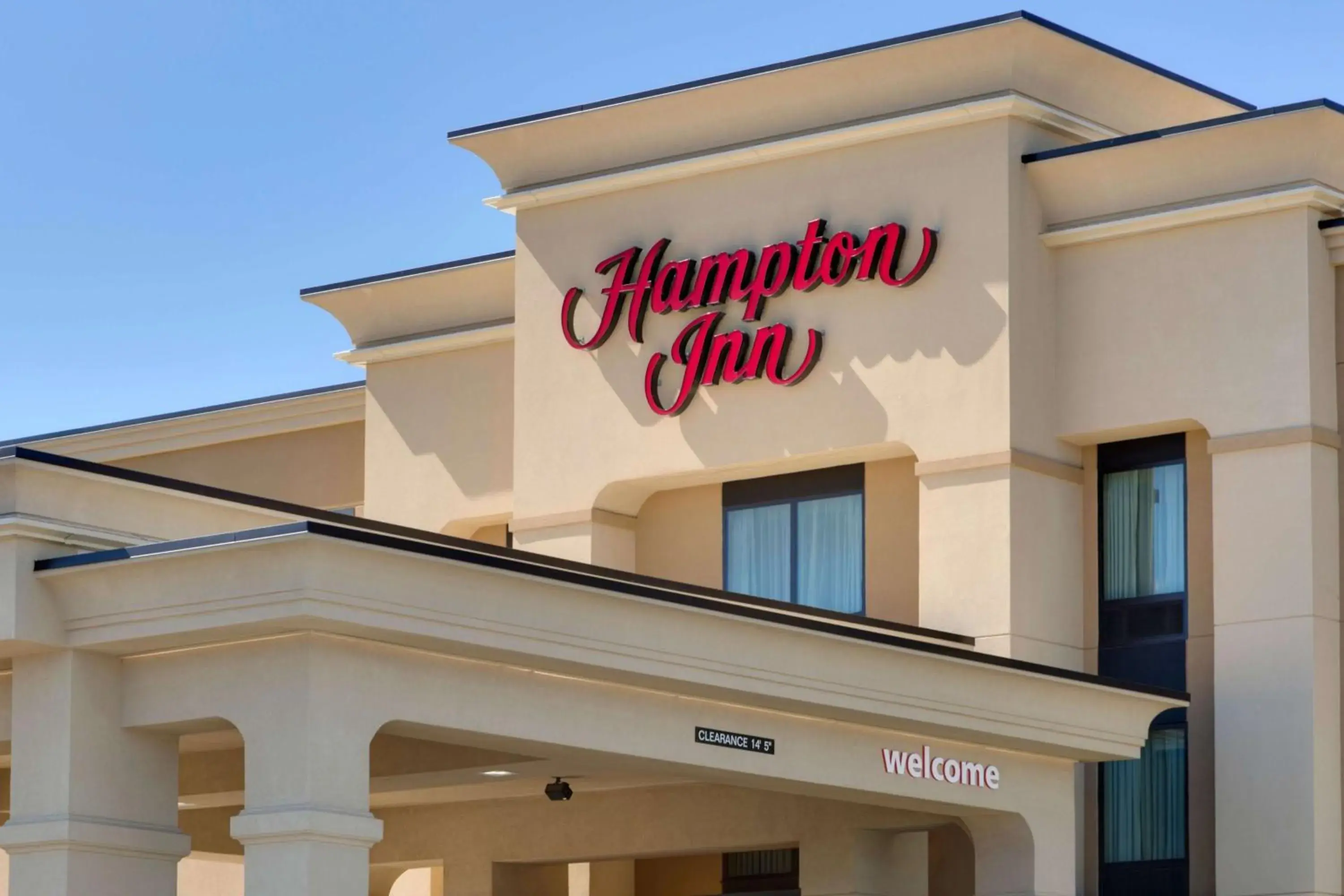 Property building in Hampton Inn Chickasha Property building in Hampton Inn Chickasha