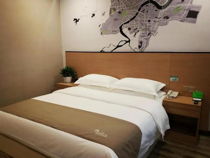 Vatica Hangzhou Xiasha Media College Hotel