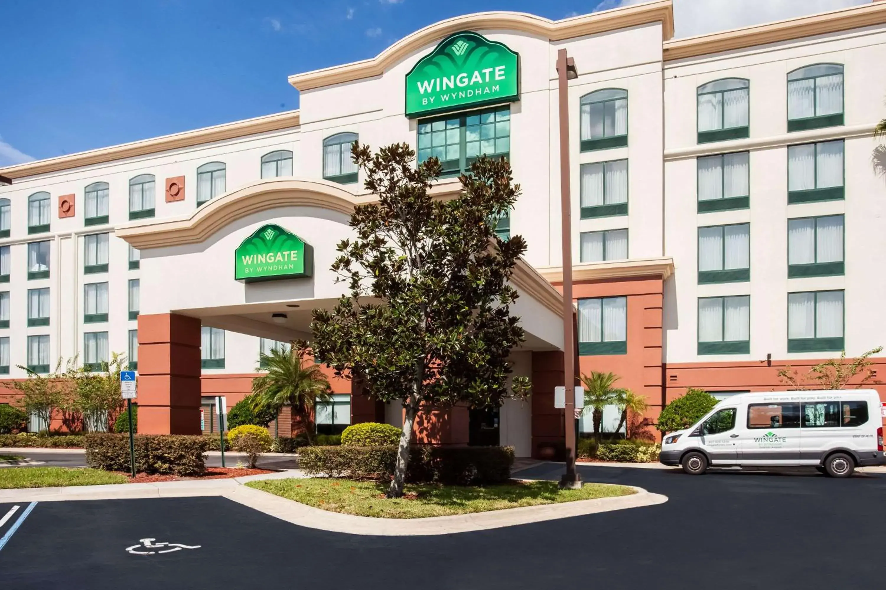 Property building in Wingate By Wyndham - Orlando International Airport- Free Hot Breakfast Property building in Wingate By Wyndham - Orlando International Airport- Free Hot Breakfast