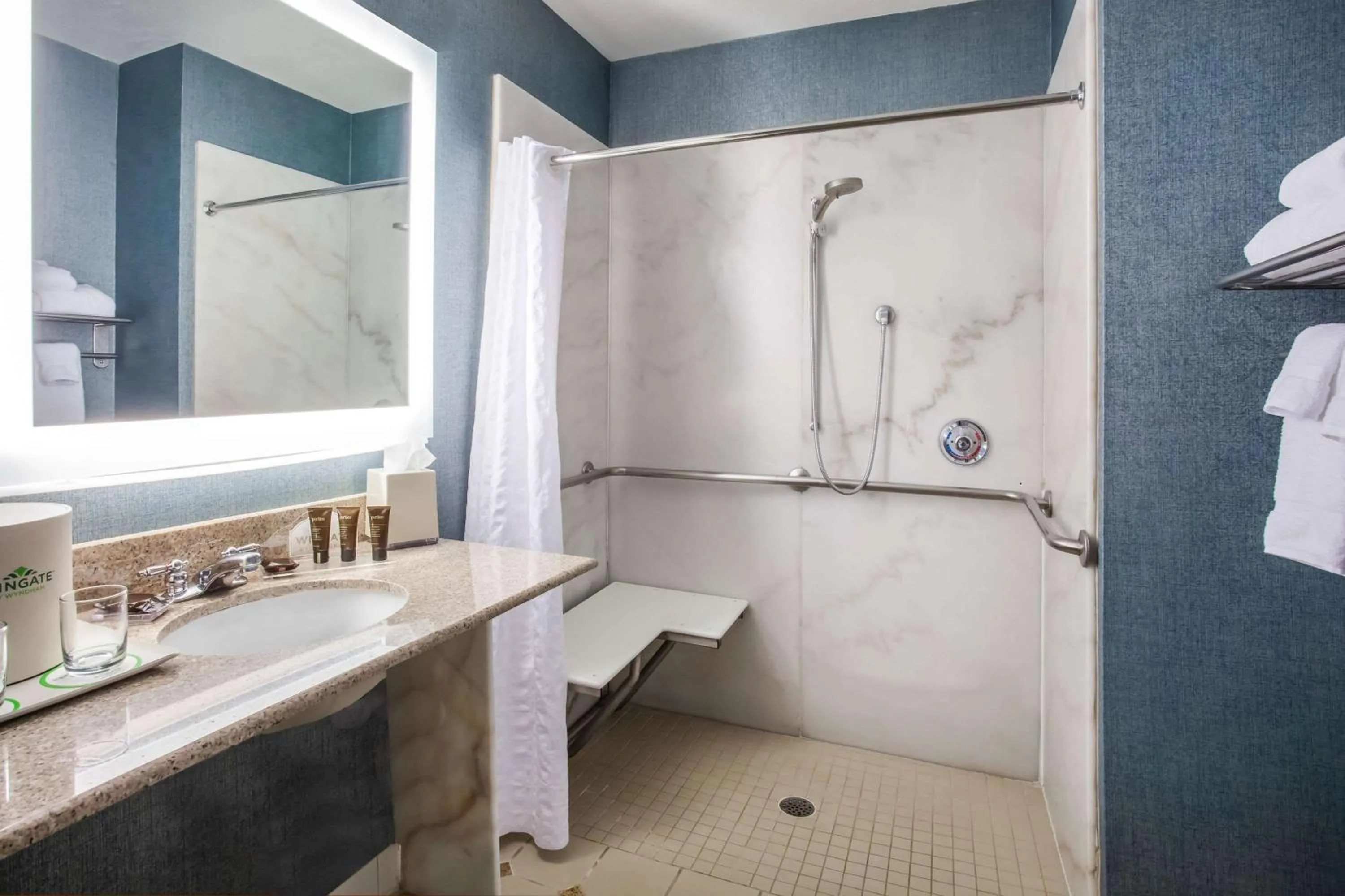 Bedroom in Wingate By Wyndham - Orlando International Airport- Free Hot Breakfast