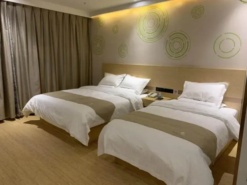 Bed in GreenTree Inn Dezhou Bus Station Train Station Express Hotel Bed in GreenTree Inn Dezhou Bus Station Train Station Express Hotel