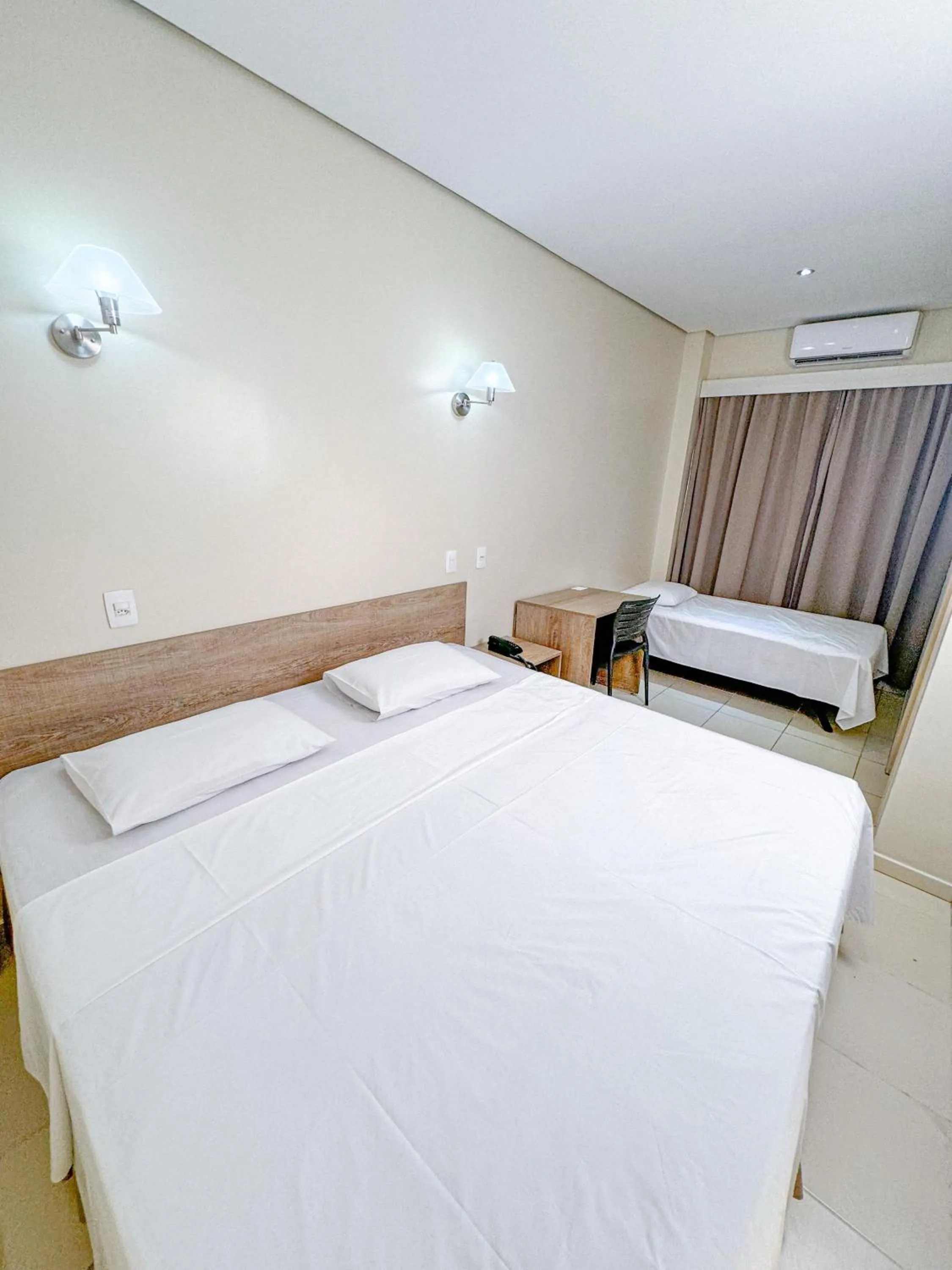 Photo of the whole room, Bed in Amazônia Palace Hotel