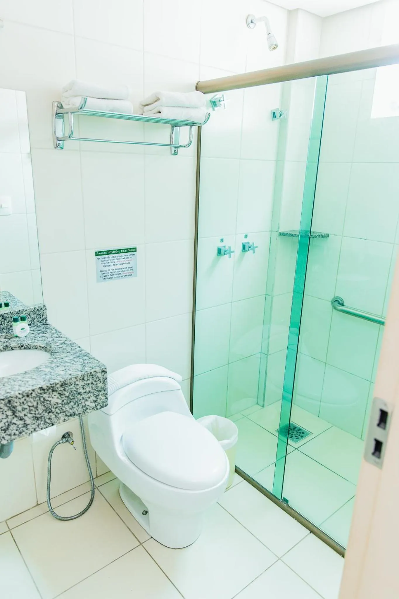 Bathroom in Amazônia Palace Hotel