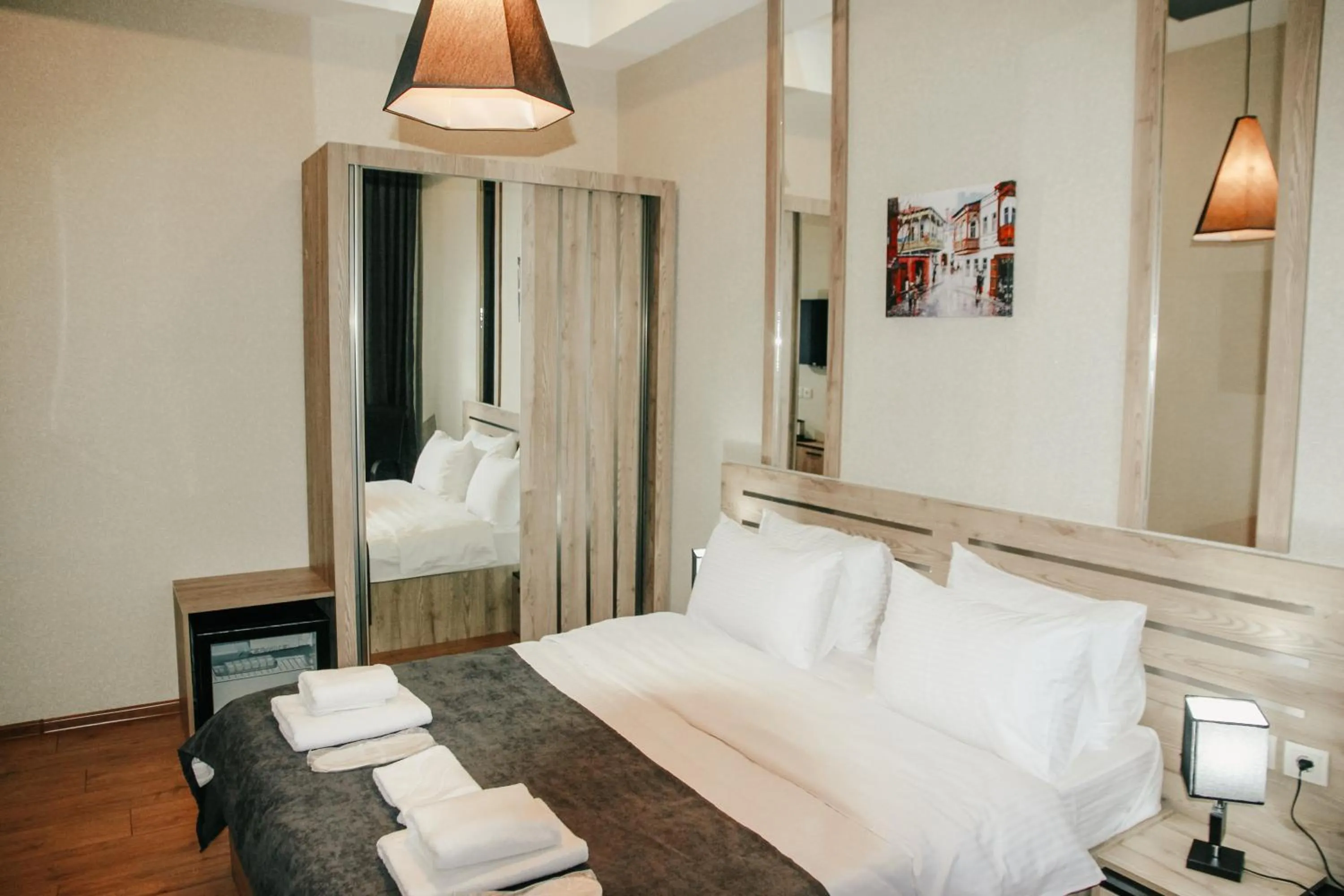 Bedroom, Bed in City Heart Hotel