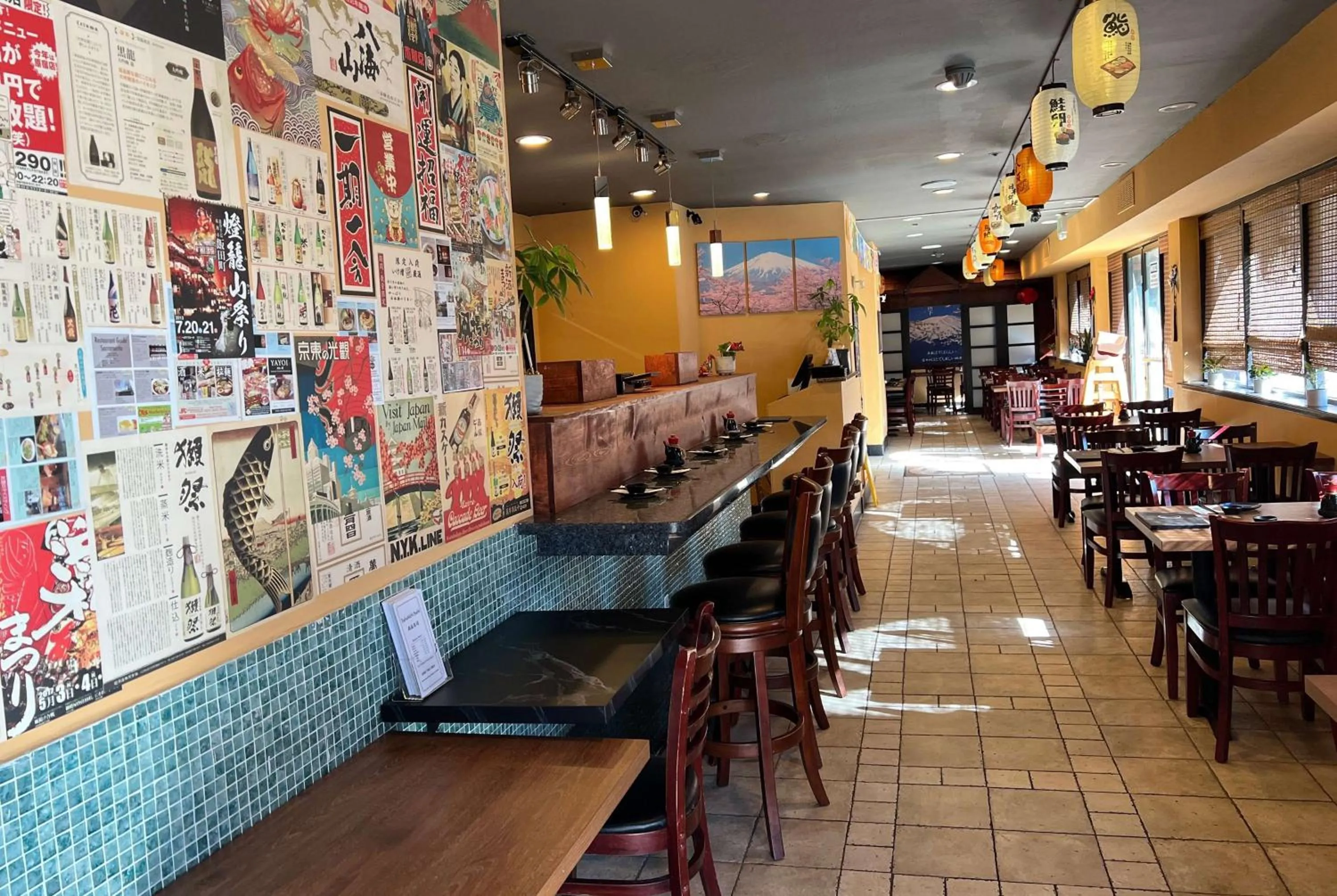 Restaurant/places to eat in La Quinta by Wyndham San Francisco Airport West Millbrae FREE AIRPORT SHUTTLE