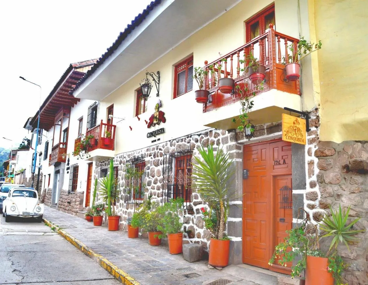 Facade/entrance in Conquista Cusco