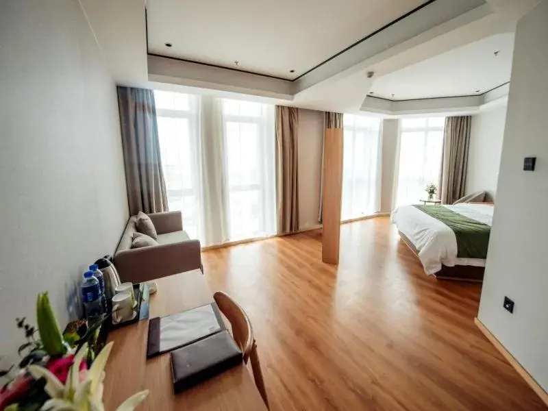 Bed in GreenTree Inn Taizhou Xinghua City Zhouzhuang Town Business Hotel Bed in GreenTree Inn Taizhou Xinghua City Zhouzhuang Town Business Hotel
