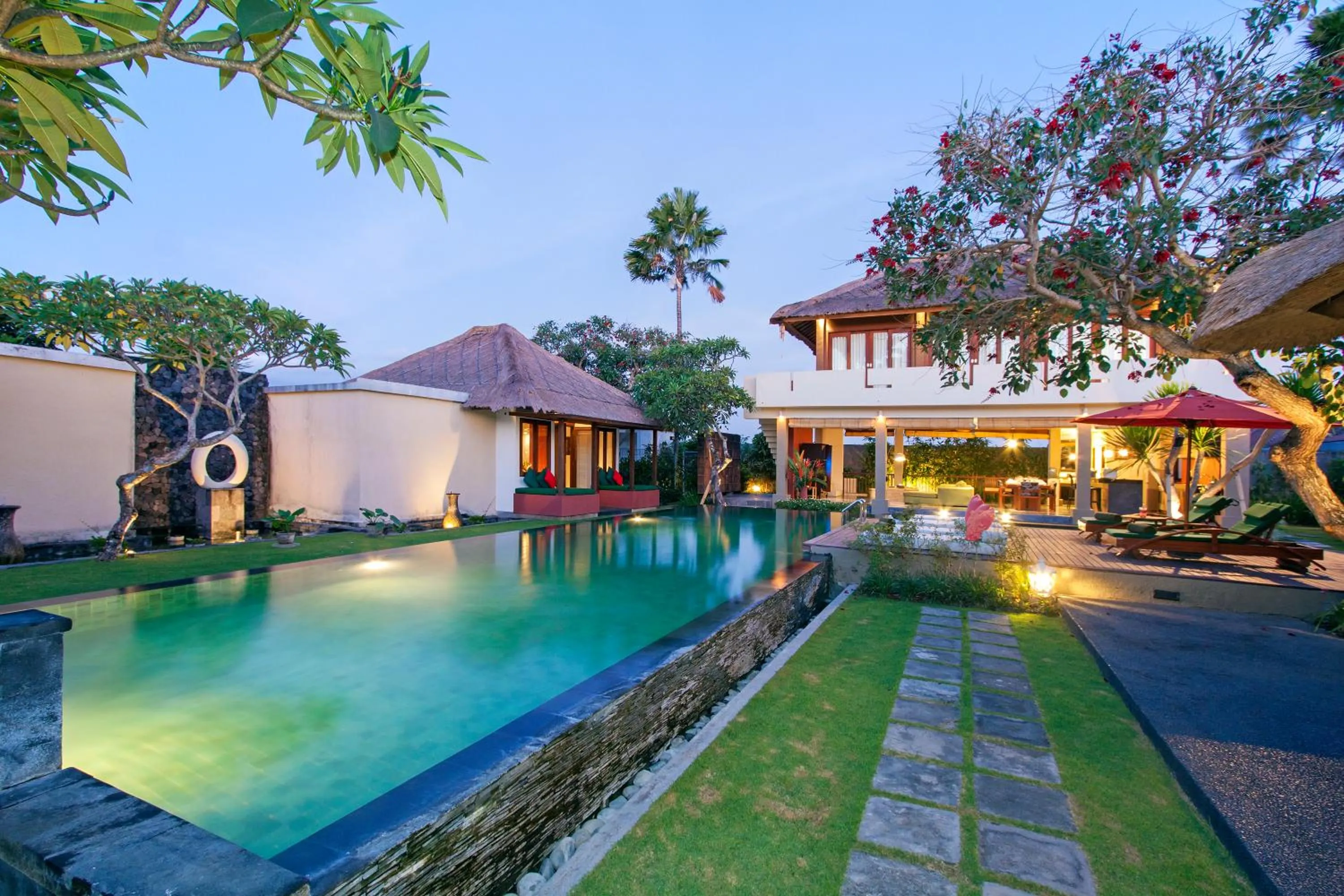 Swimming pool in Imani Villas