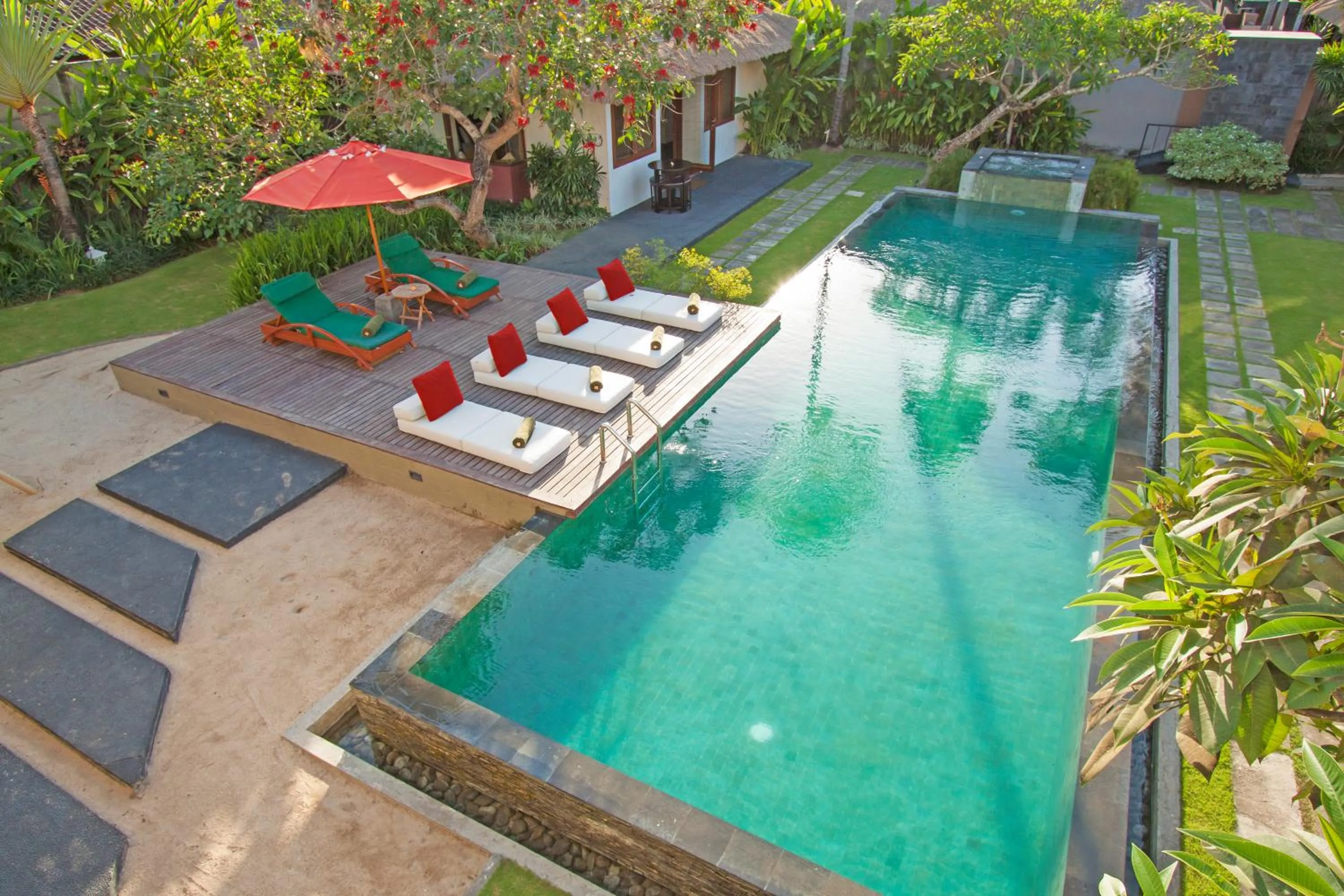 Swimming pool in Imani Villas