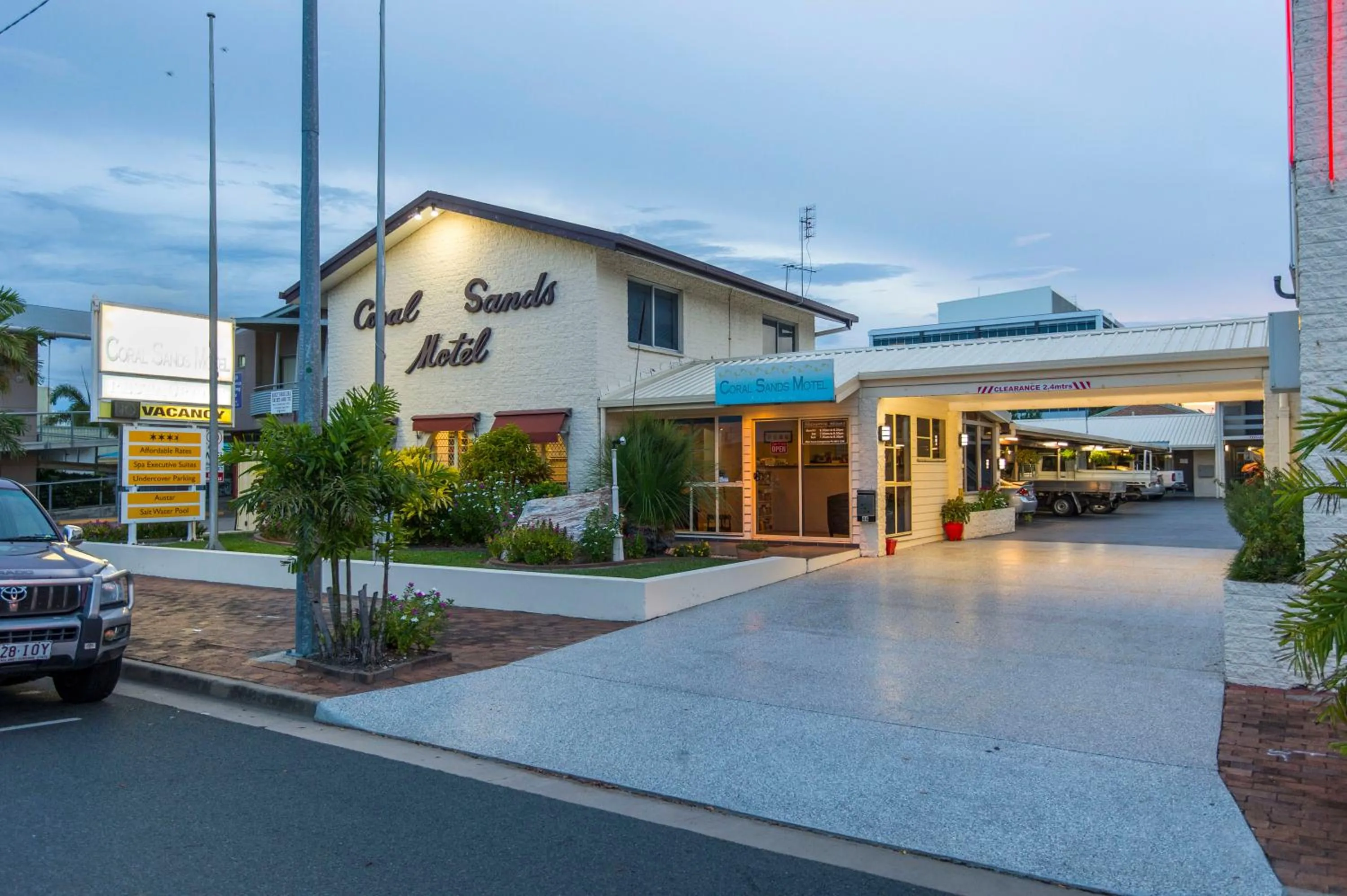Property building in Coral Sands Motel