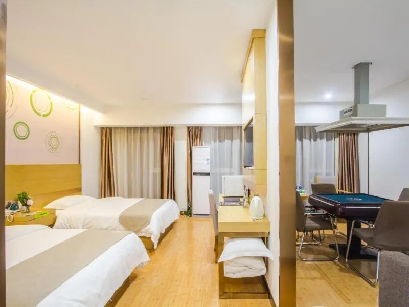 Bed in GreenTree Inn Xingxincheng Town Jiayuan Central Plaza Business Hotel