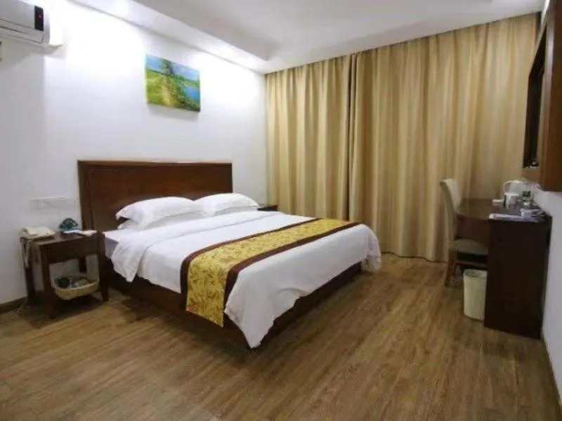 Bed in GreenTree Inn Jiangsu Changshu City Longying Square Express Hotel