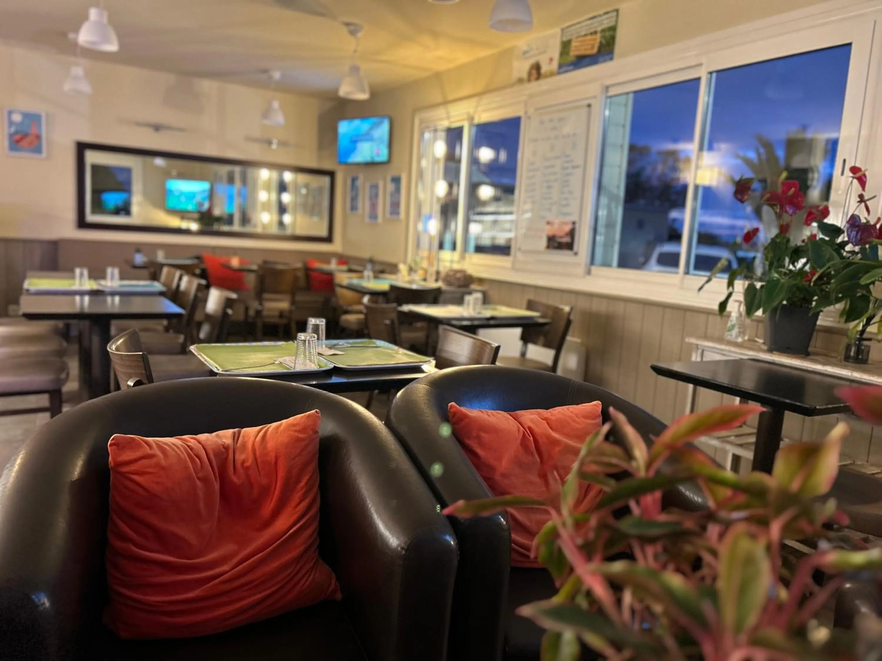 Restaurant/places to eat in BRIT HOTEL Lannion-Perros Guirec