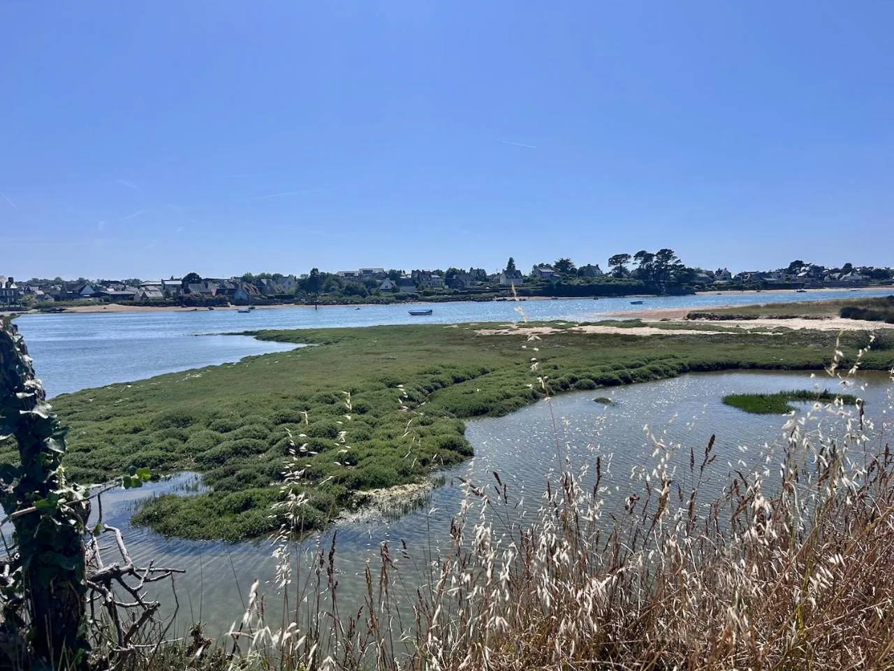 Hiking in BRIT HOTEL Lannion-Perros Guirec