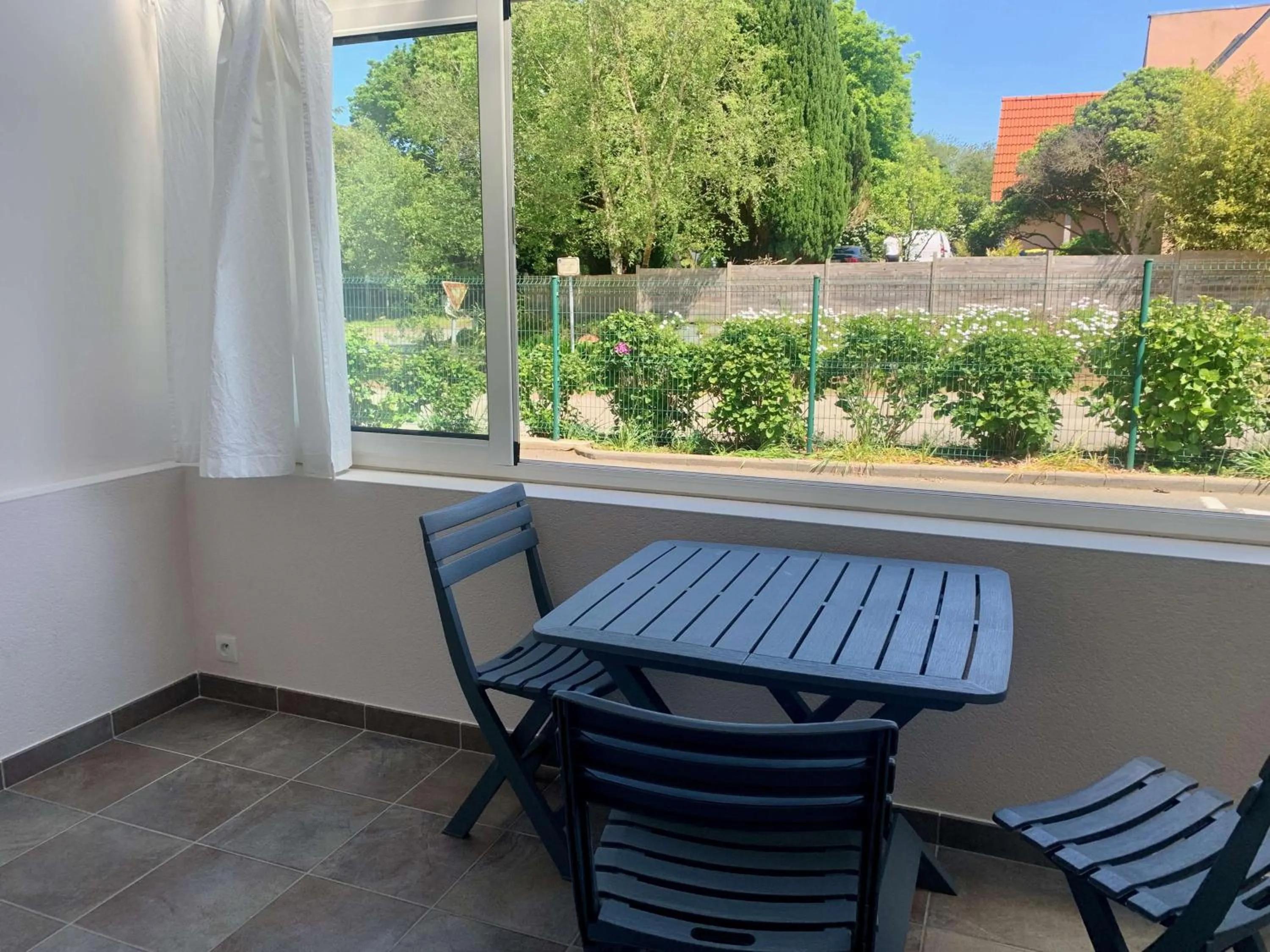 Bedroom in BRIT HOTEL Lannion-Perros Guirec