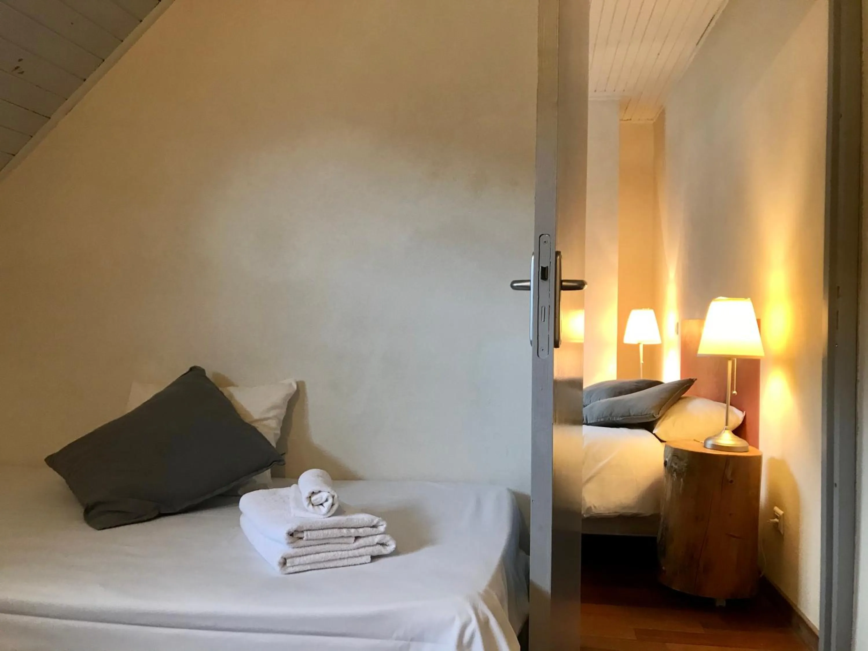 Photo of the whole room, Bed in Maison d'hoursentut