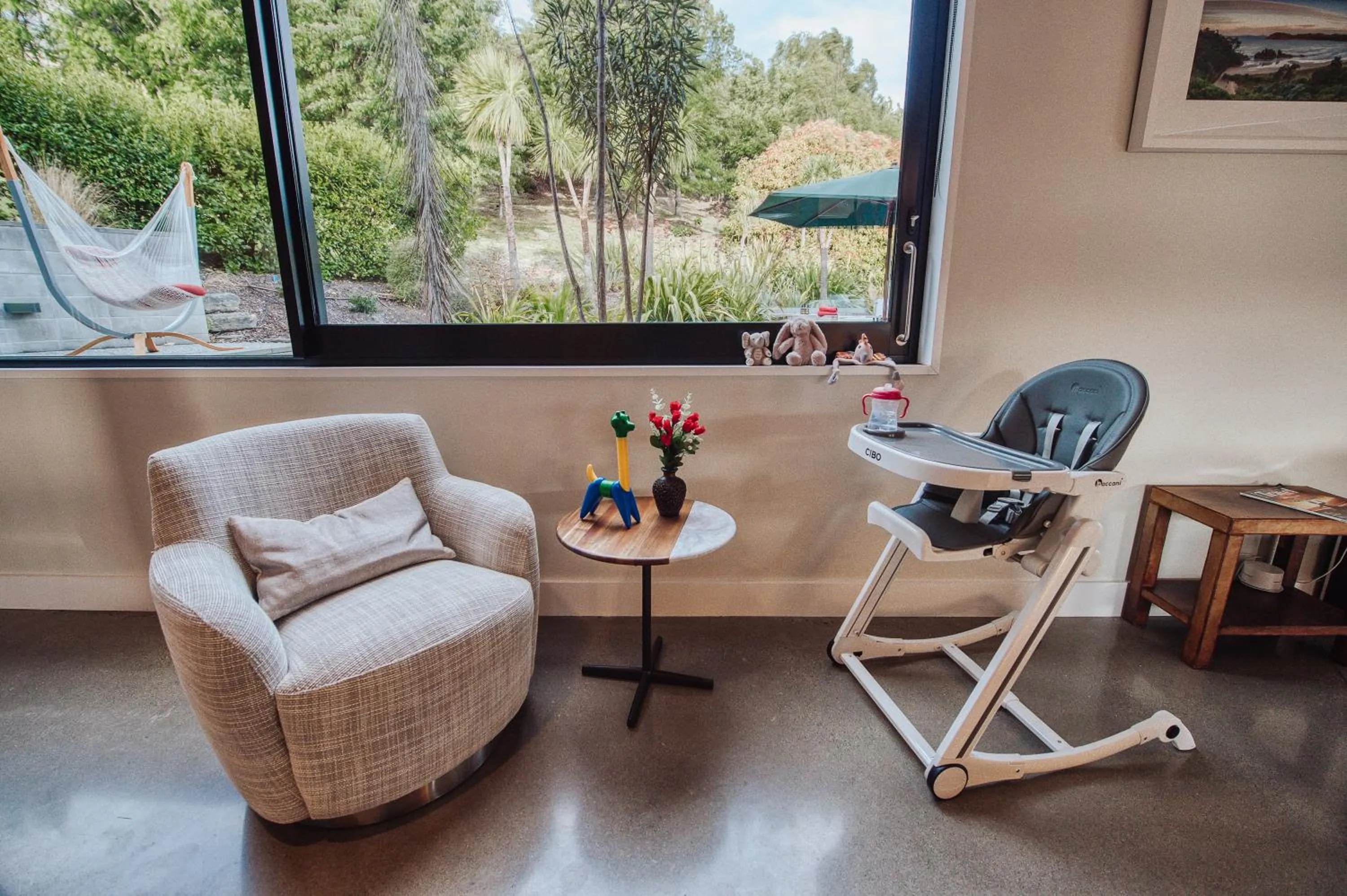 Award-Winning Modern Retreat with Hot Tub & Views