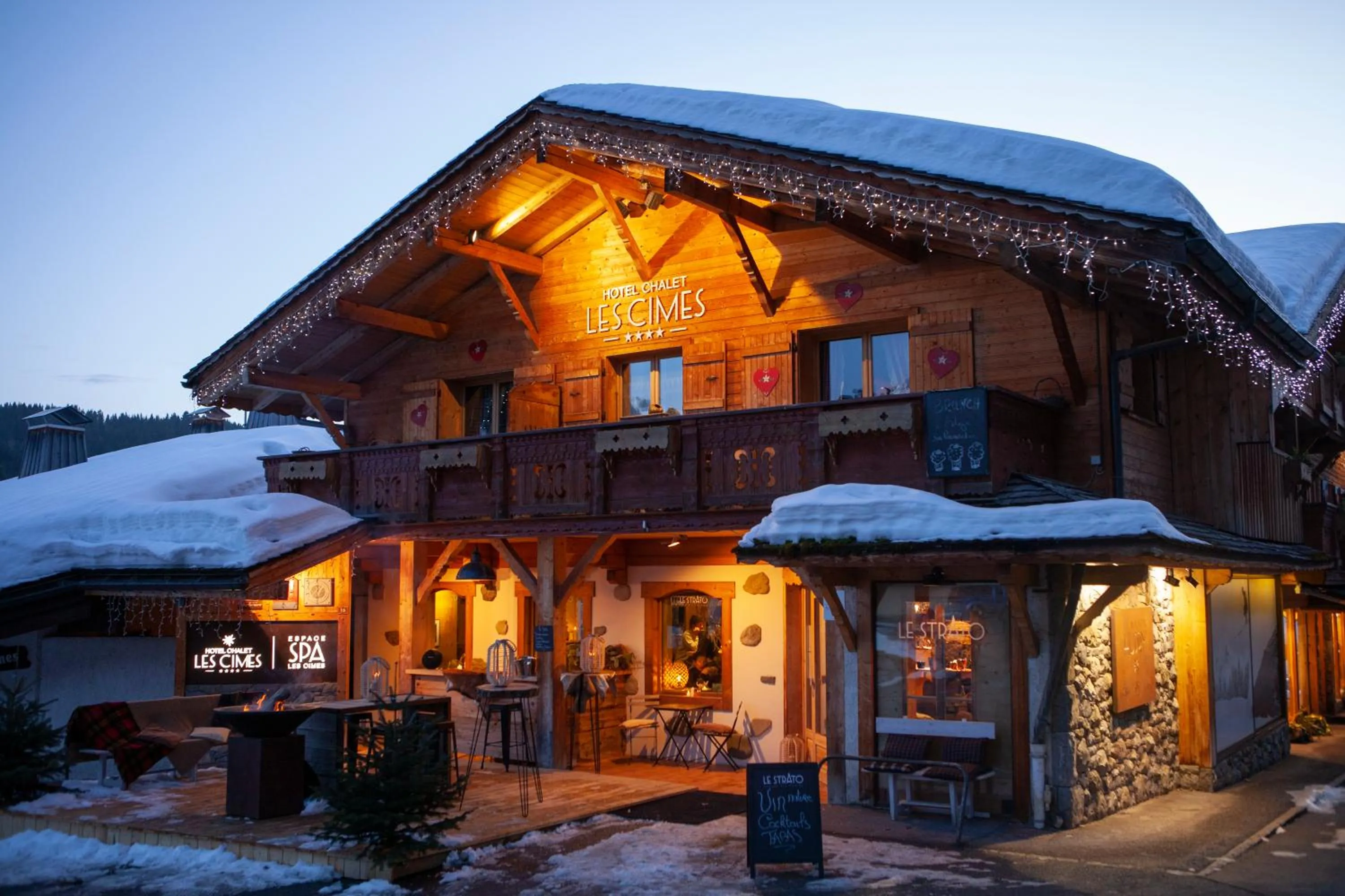 Property building in Chalet-Hôtel & Spa Les Cimes