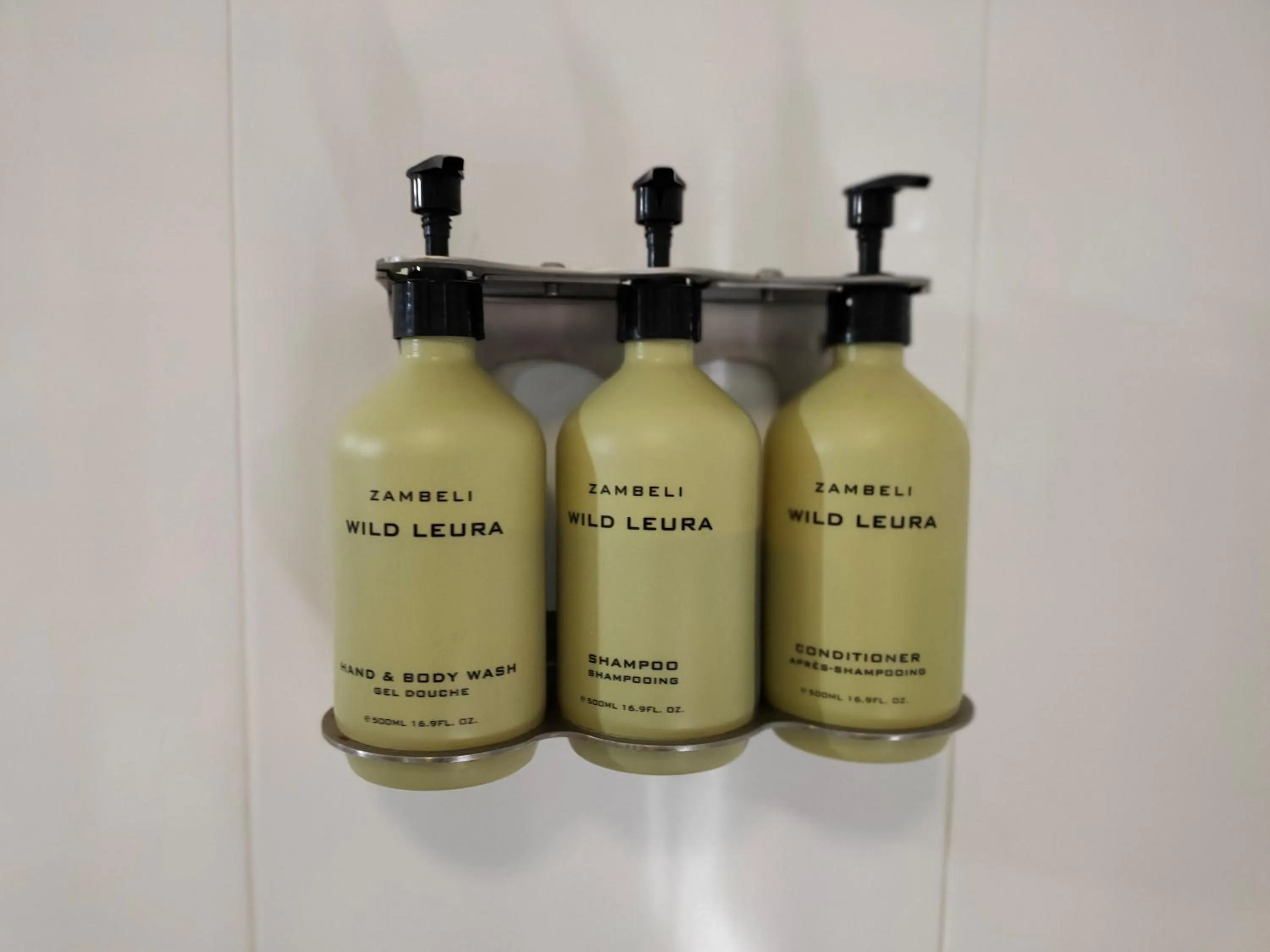 Bathroom in Ayr Traveller's Motel