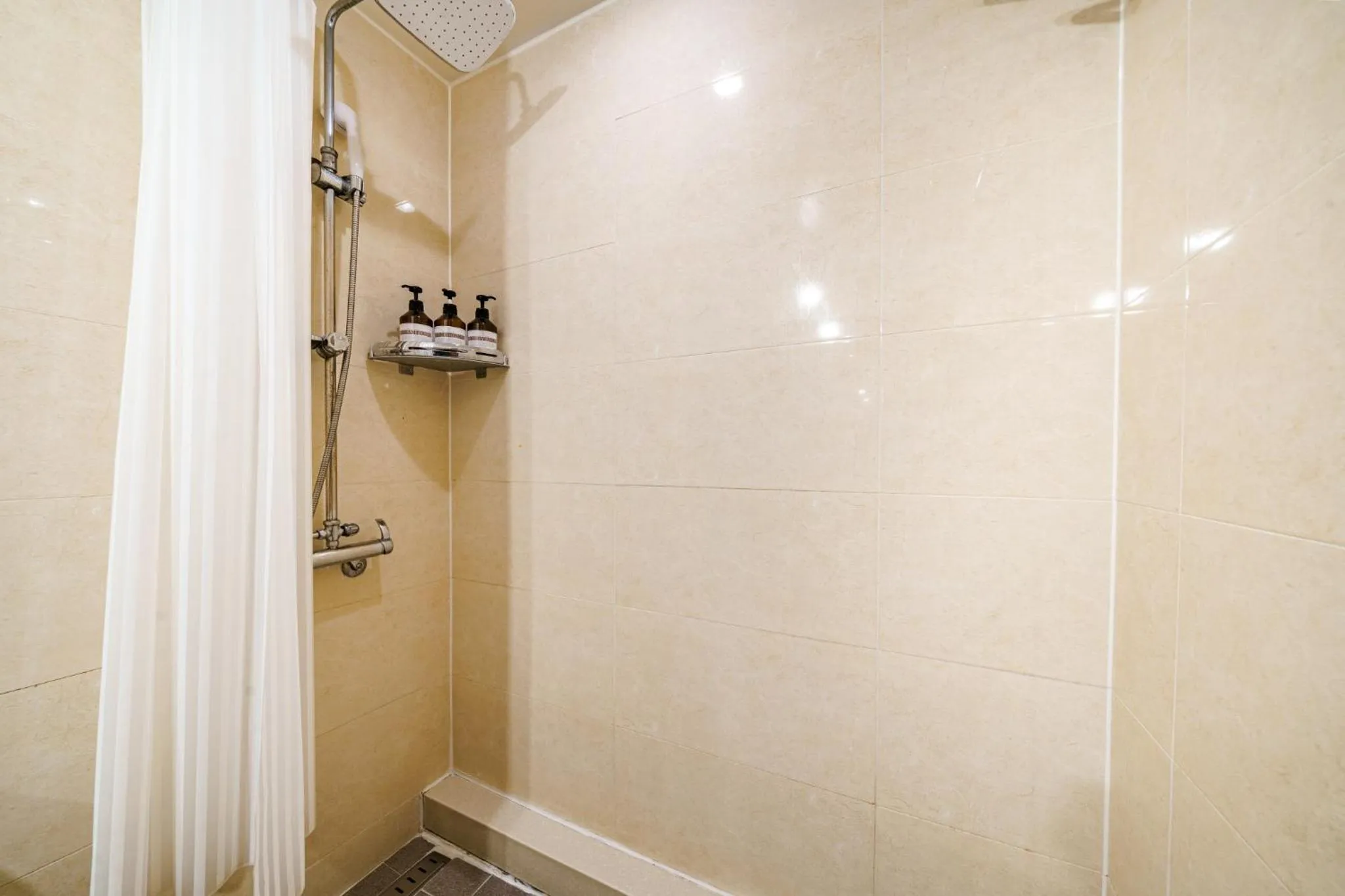 Bathroom in Lamer Hotel