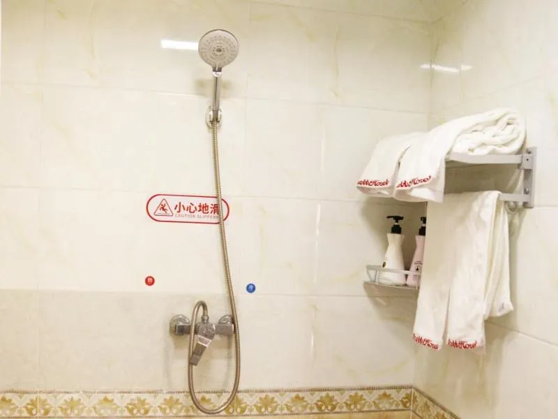 Shell Jinan Zhangqiu District Diao Town Center Street Hotel