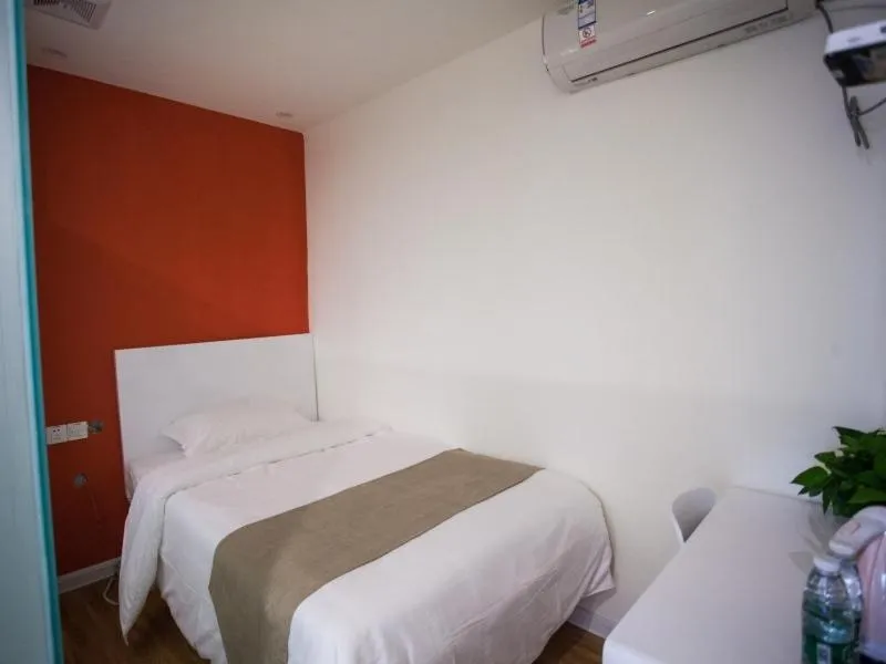 Bed in Shell Zaozhuang Taierzhuang Ancient City Battle Memorial Hotel