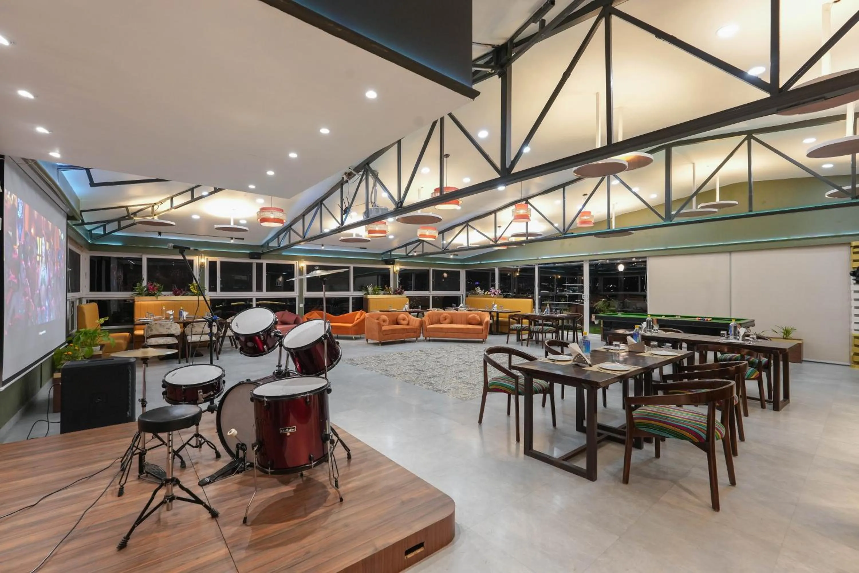 Restaurant/places to eat in Vaydantaa - Luxury Boutique Hotel Mussoorie