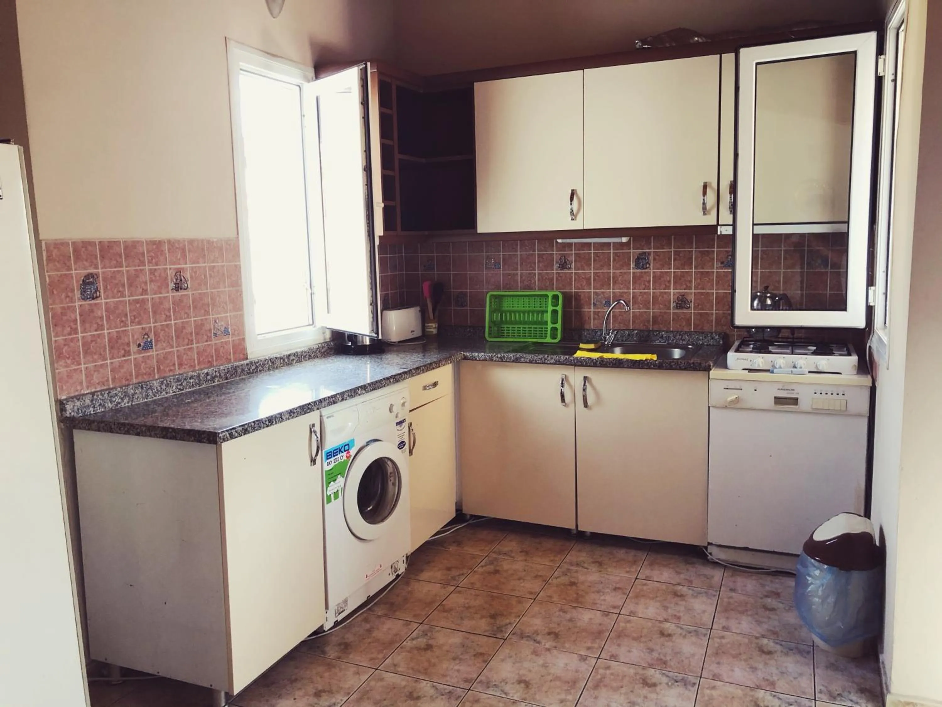 Kitchen or kitchenette in Dove Apart Hotel