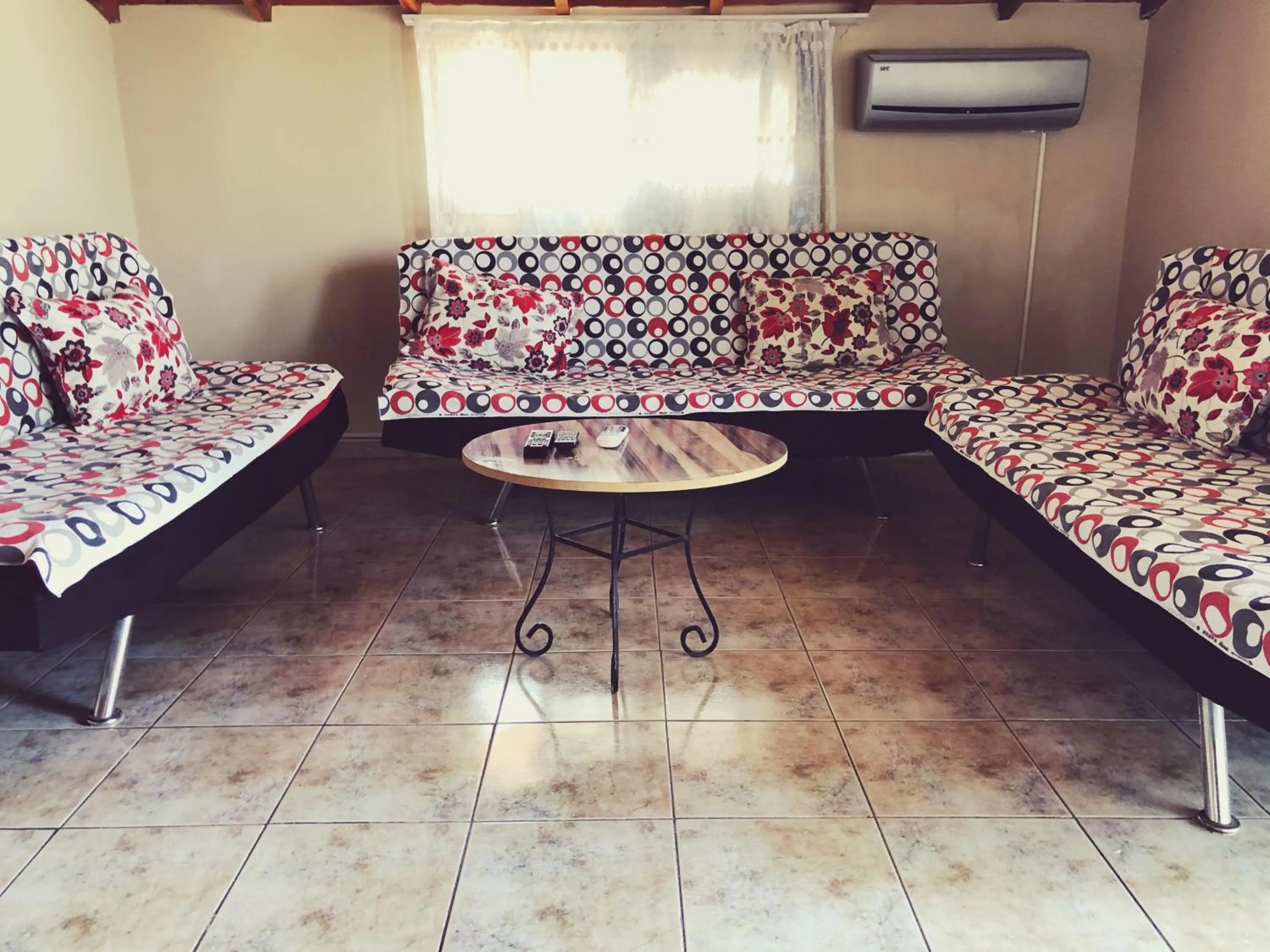 One-Bedroom Apartment (3 Adults) in Dove Apart Hotel