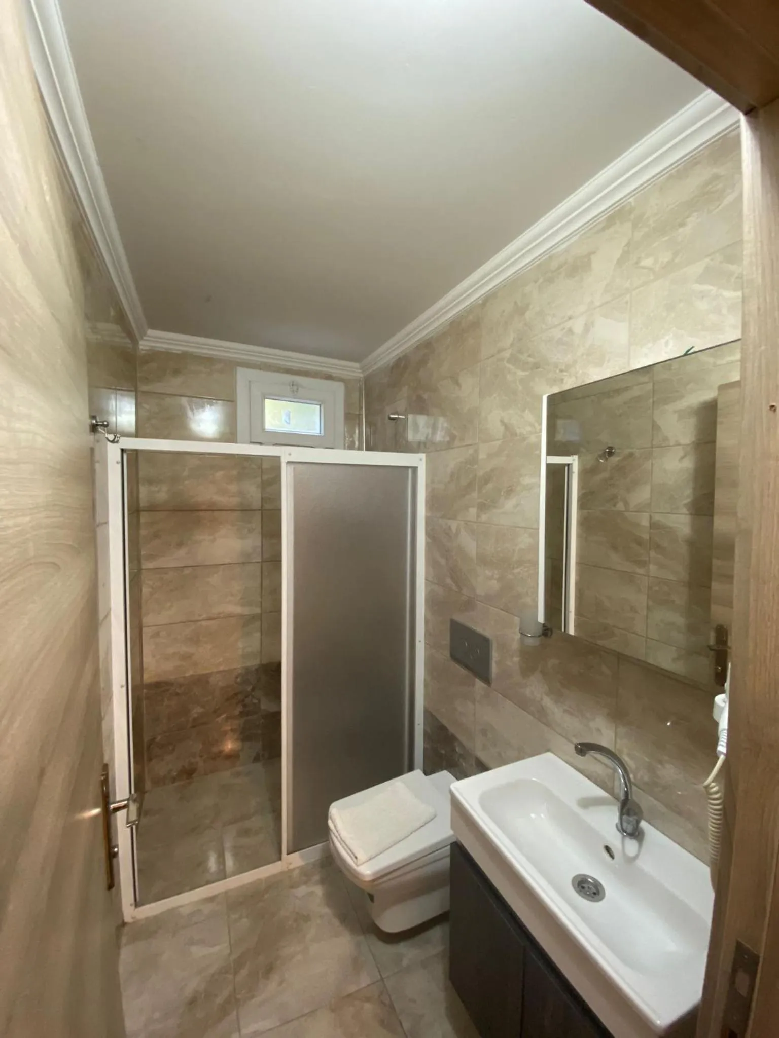 Shower in Dove Apart Hotel