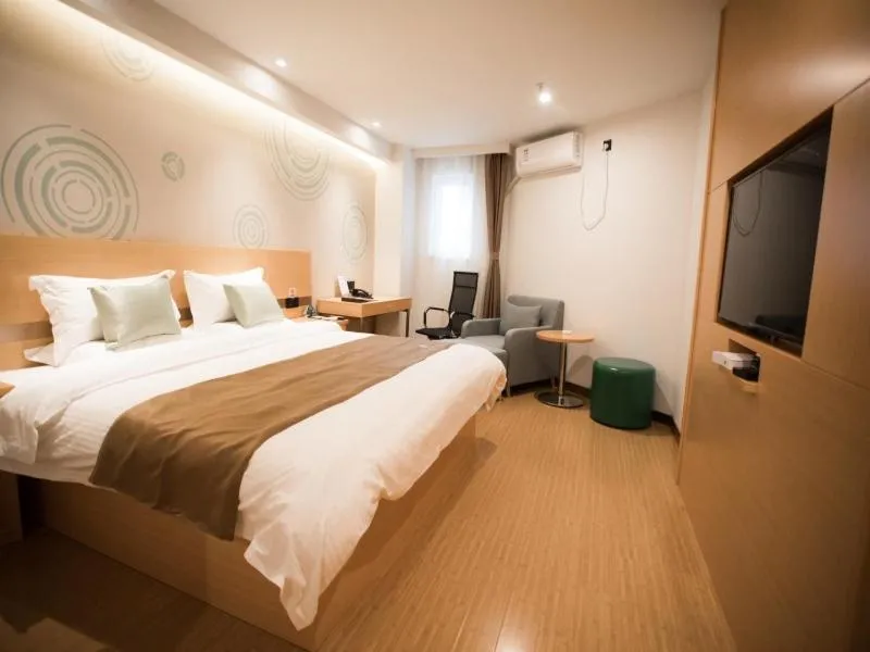 Bed in GreenTree InnZhangjiakou High-speed Railway Station Business Hotel