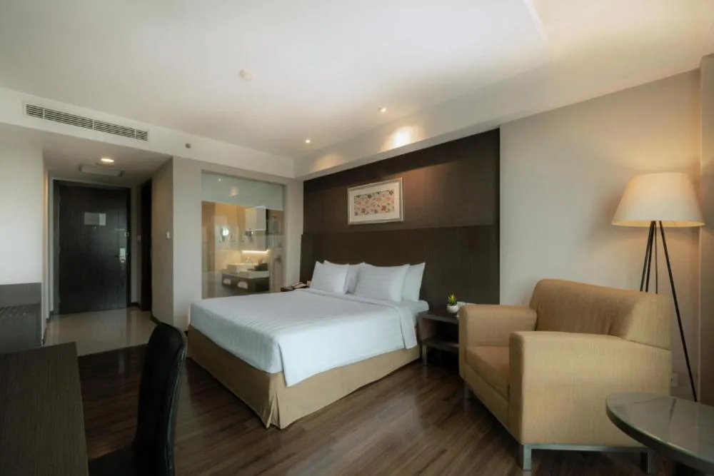 Premier Double Room in The Alana Surabaya